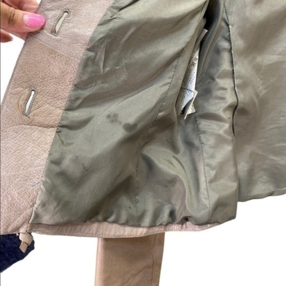 Giorgio Armani 100% Buffalo leather and African Ethiopia Lining 100% silk jacket - Picture 8 of 16